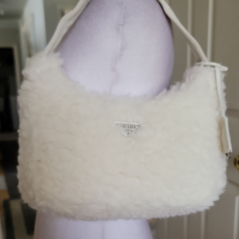 Prada White Shearling Shoulder Bag The Reissue 2000 - Picture 2 of 16